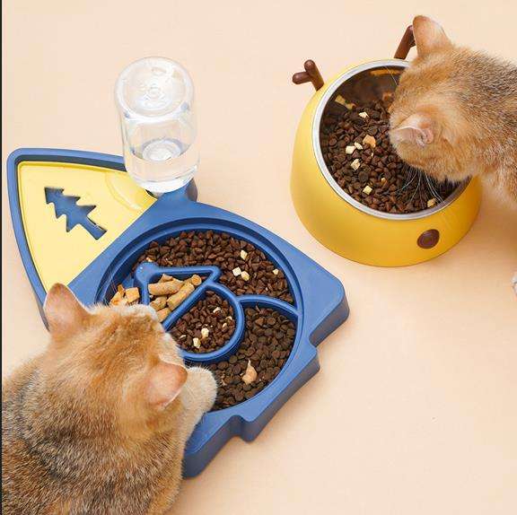 Pet feeder detail 6