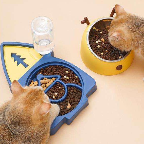 Pet feeder detail 5