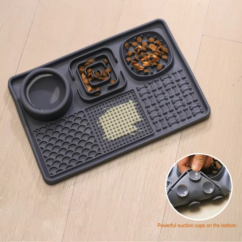 Top Rankings Silicone Pet Licking Mat Cat Dog Slow Food Bowl Feeding Mat Suction Cup Folding Pet Food Placemat