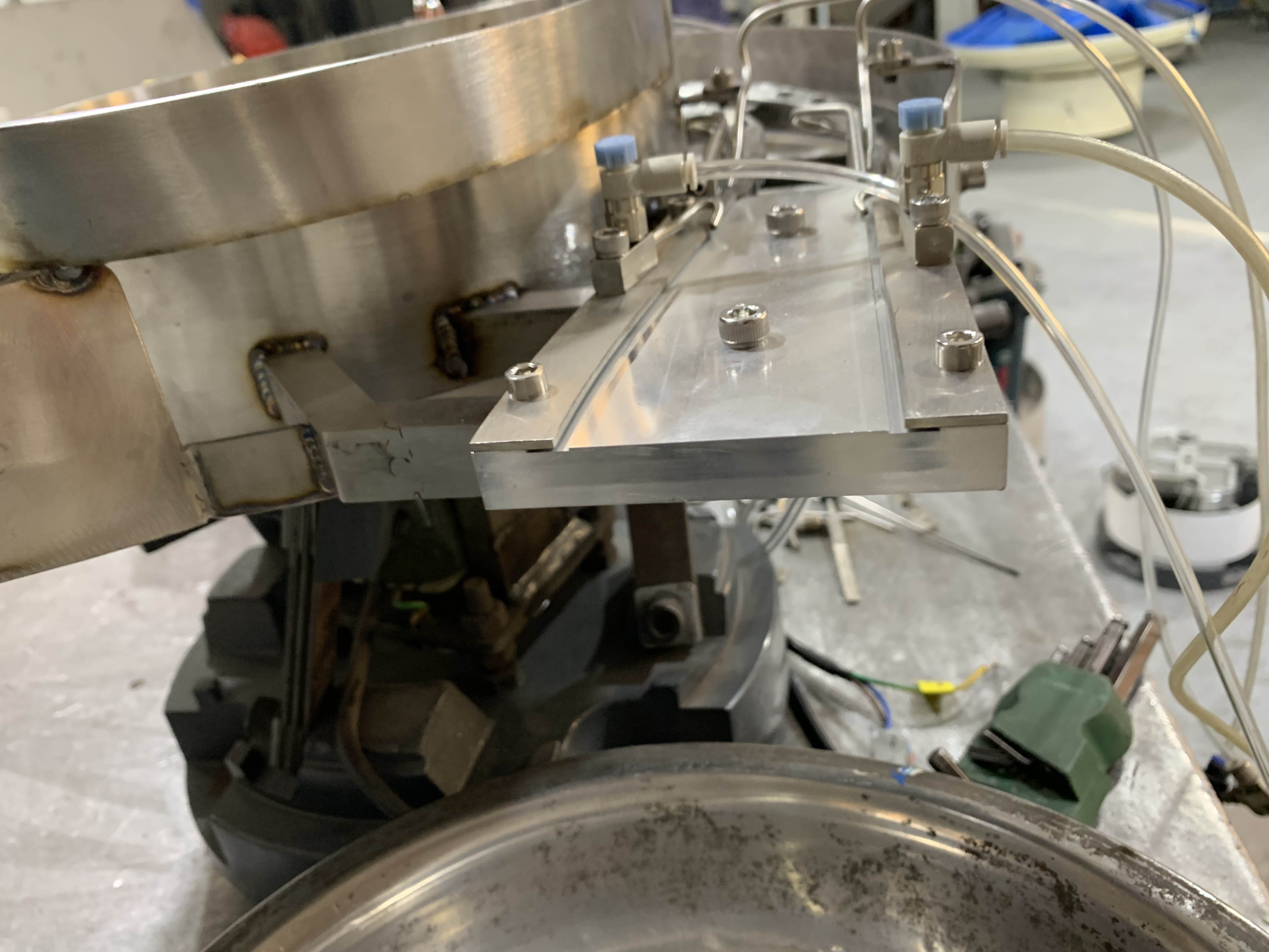 Vibrating Bowl Feeder Details Part 4