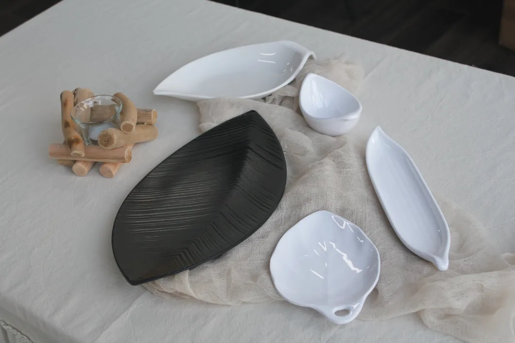 Leaf Pattern Boat Shape Sauce Dish Melamine Tableware