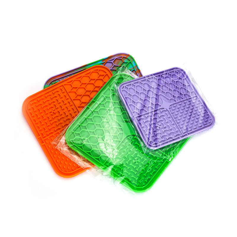 Dog Silicone Lick Mat Slow Feeder Bowl Non Slip Pet Feeding Bowl