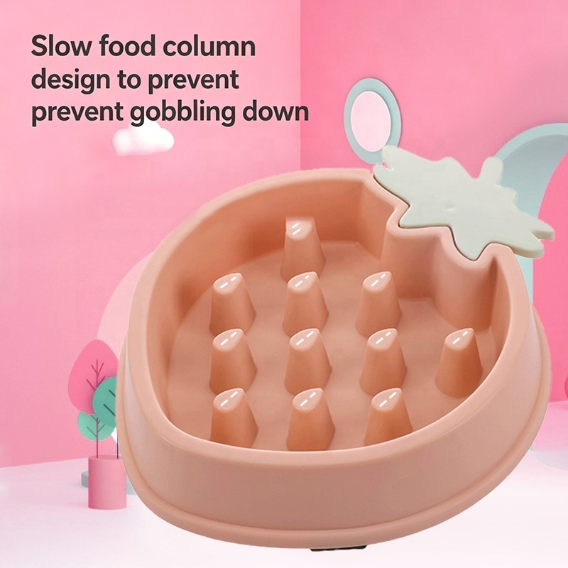 BPA Free PP Plastic Strawberry Design Slow Feeder Bowl Cute Shape Anti Choke Dog Bowl Non Slip Base Pet Puzzle Feeder for Dogs