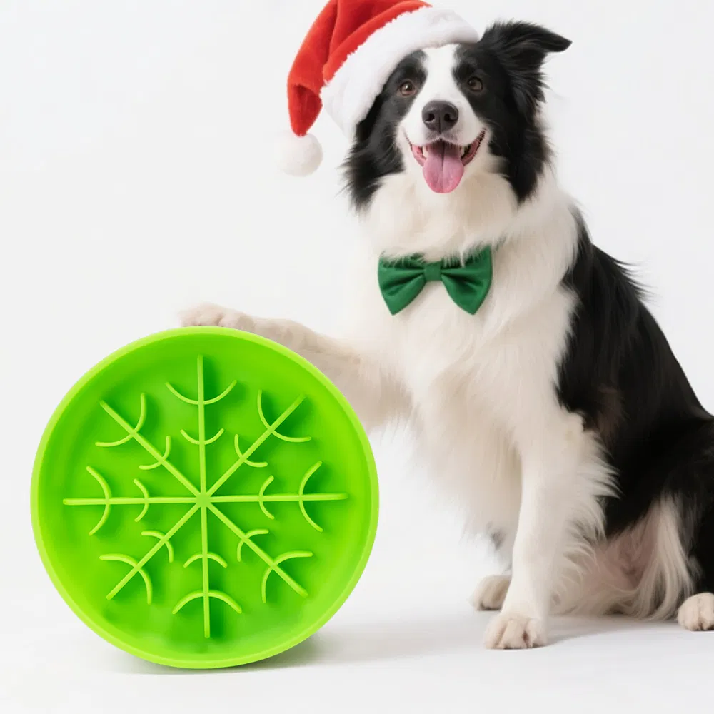 New Christmas Collection Cute Dog Silicone Slow Feeder Eco-Friendly Tulip Flower Round Pet Lick Mat with Anti-Slip Bottom
