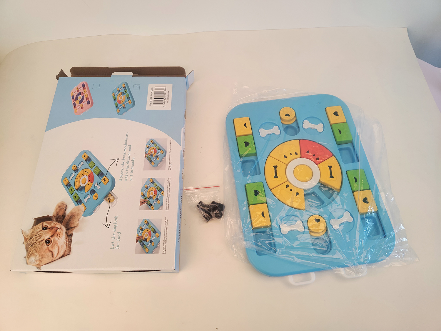 Advanced Sliding Maze Eco-Friendly Modern Dog Slow Feeder Interactive Food Puzzle Treat Toy Nail File Enrichment