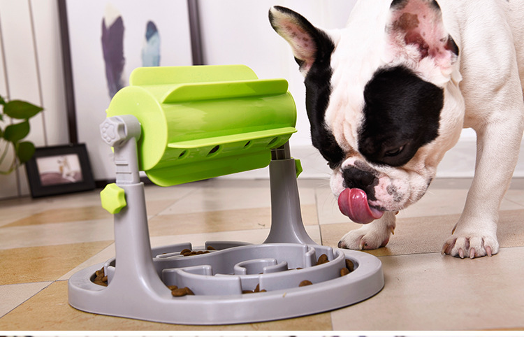 Pet feeder detail 9