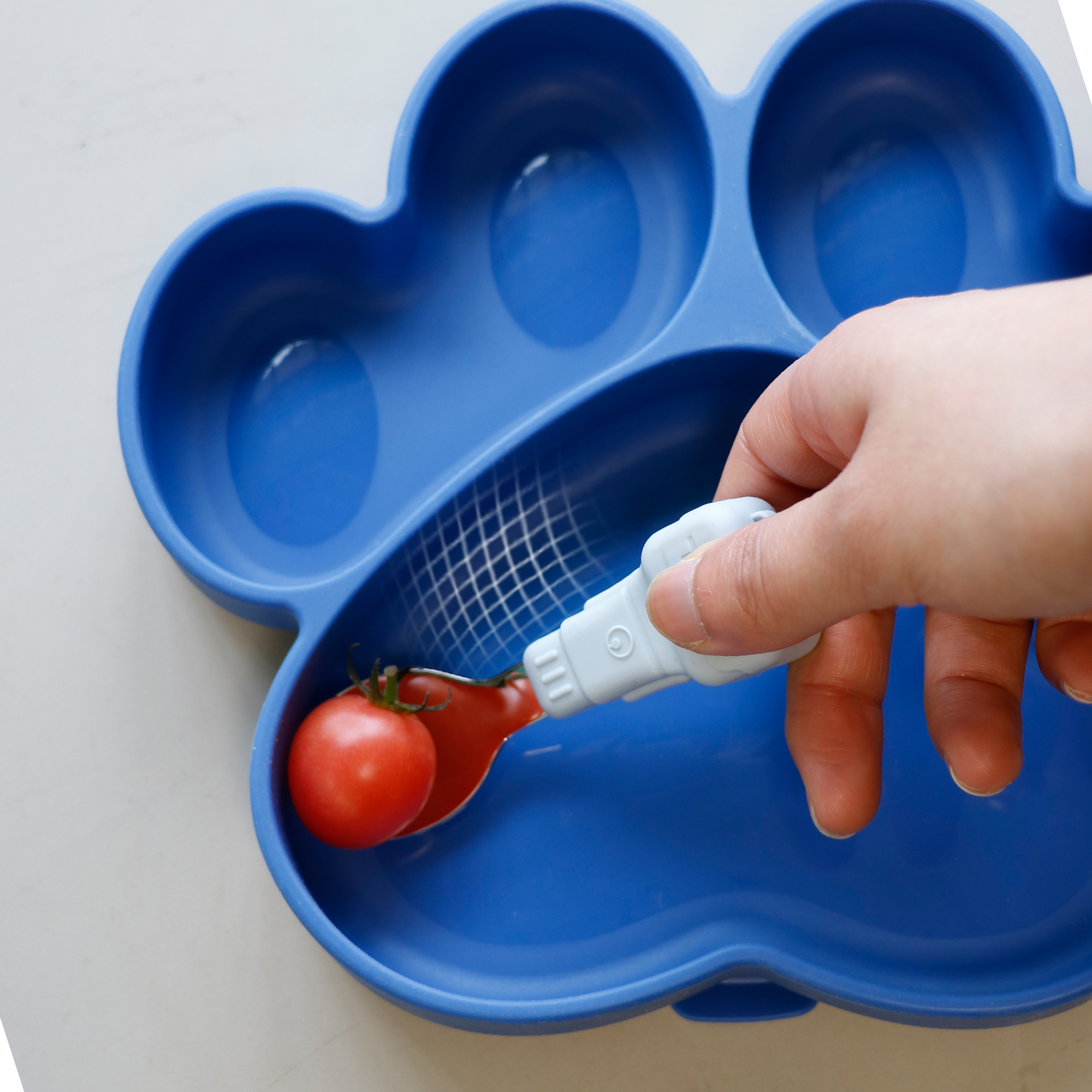Customize Ecofriendly Animal Shaped Children Kids Suction Silicone Divided Feeding Plates Set