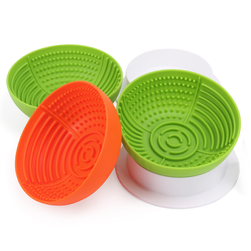Eco Friendly Custom Raised Elevated Silicone Pet Food Bowl Slow Feeder Dog Bowls