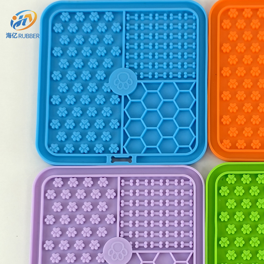 Interactive Easy Clean Durable Pet Slow Feed Lick Mat Silicone Lick Mat for Dogs Anxiety Relief Slow Feeder Pet Silicone Mat