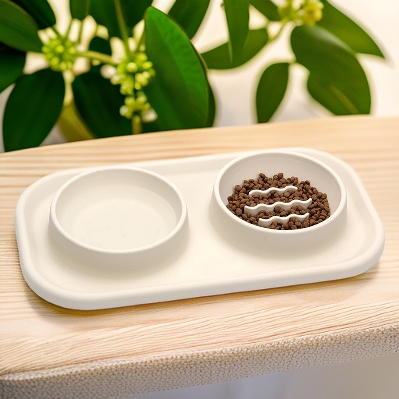ODM&amp;OEM One-Piece Postage Silicone Slow Food Bowl Anti-Overturning Dog Cat Water Feeding Bowl Multi-Functional for Small Solid