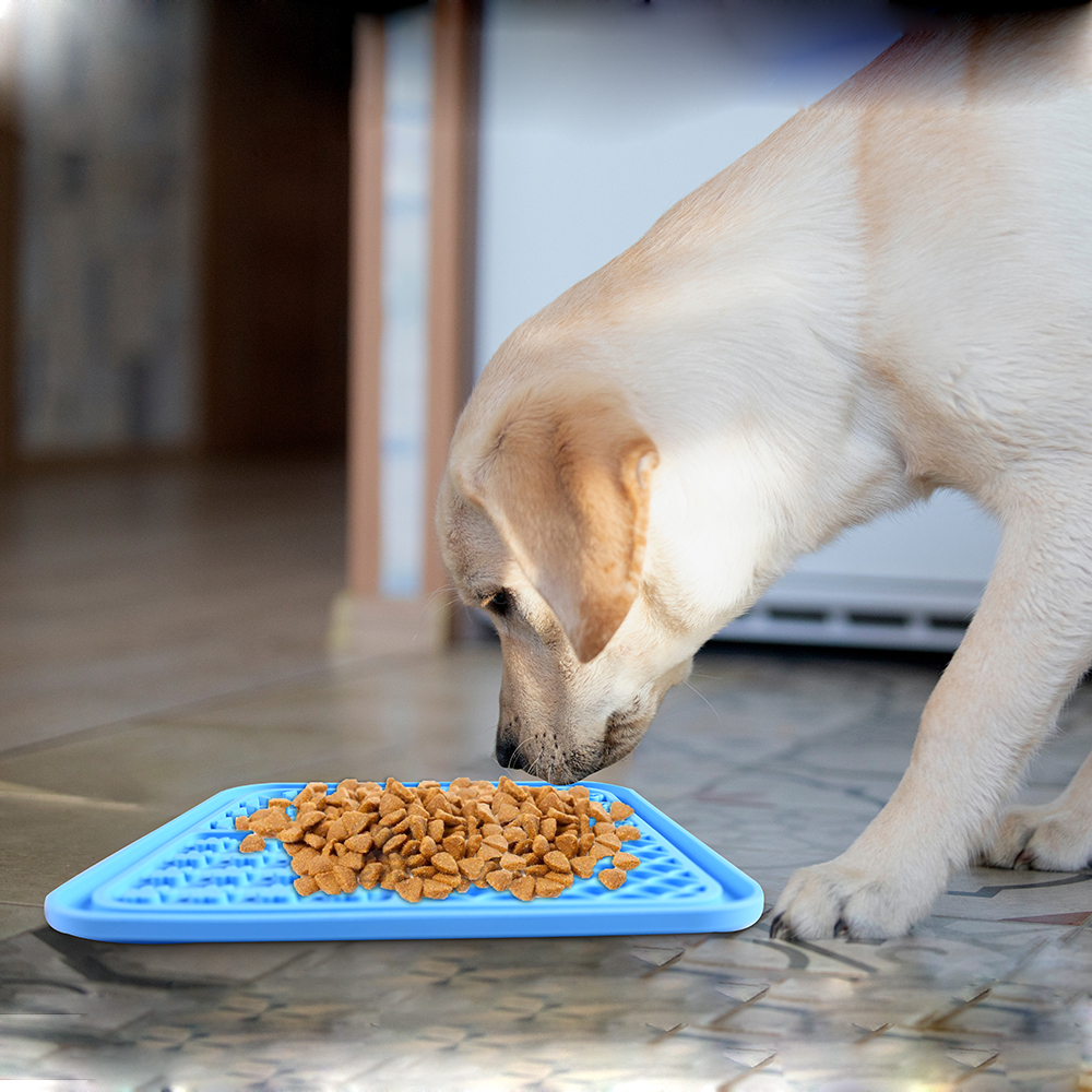 Premium Eco-Friendly Durable Portable Lightweight Silicone Licking Mat Slow Feeder Suction Cup IPX7 Waterproof for Dogs Cats