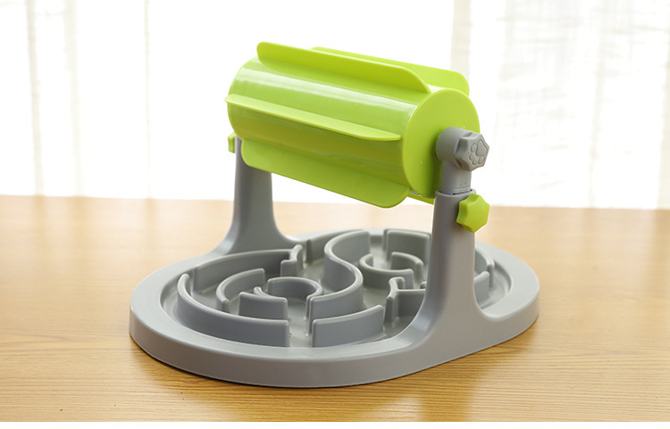 Pet feeder detail 8