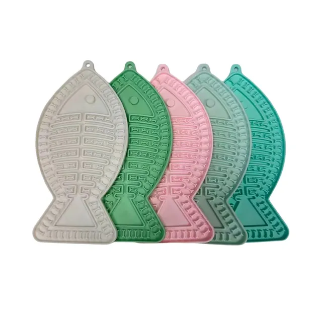 Dog Silicone Lick Mat Slow Feeder Bowl Non Slip Pet Feeding Bowl