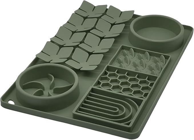 4 in 1 Silicone Dog Bowl Set Lick Mat &amp; Slow Feeder Pet Bowl Portable Water Food Feeders for Dogs