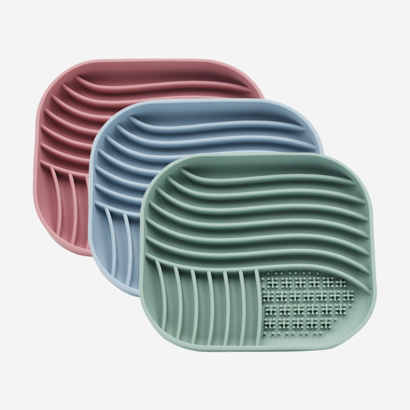 Durable Custom Logo Silicone Pet Feeding Bowl Anti-Slip Slow Eating Dog Bowl for Home Kennel Pet Feeding Scenarios