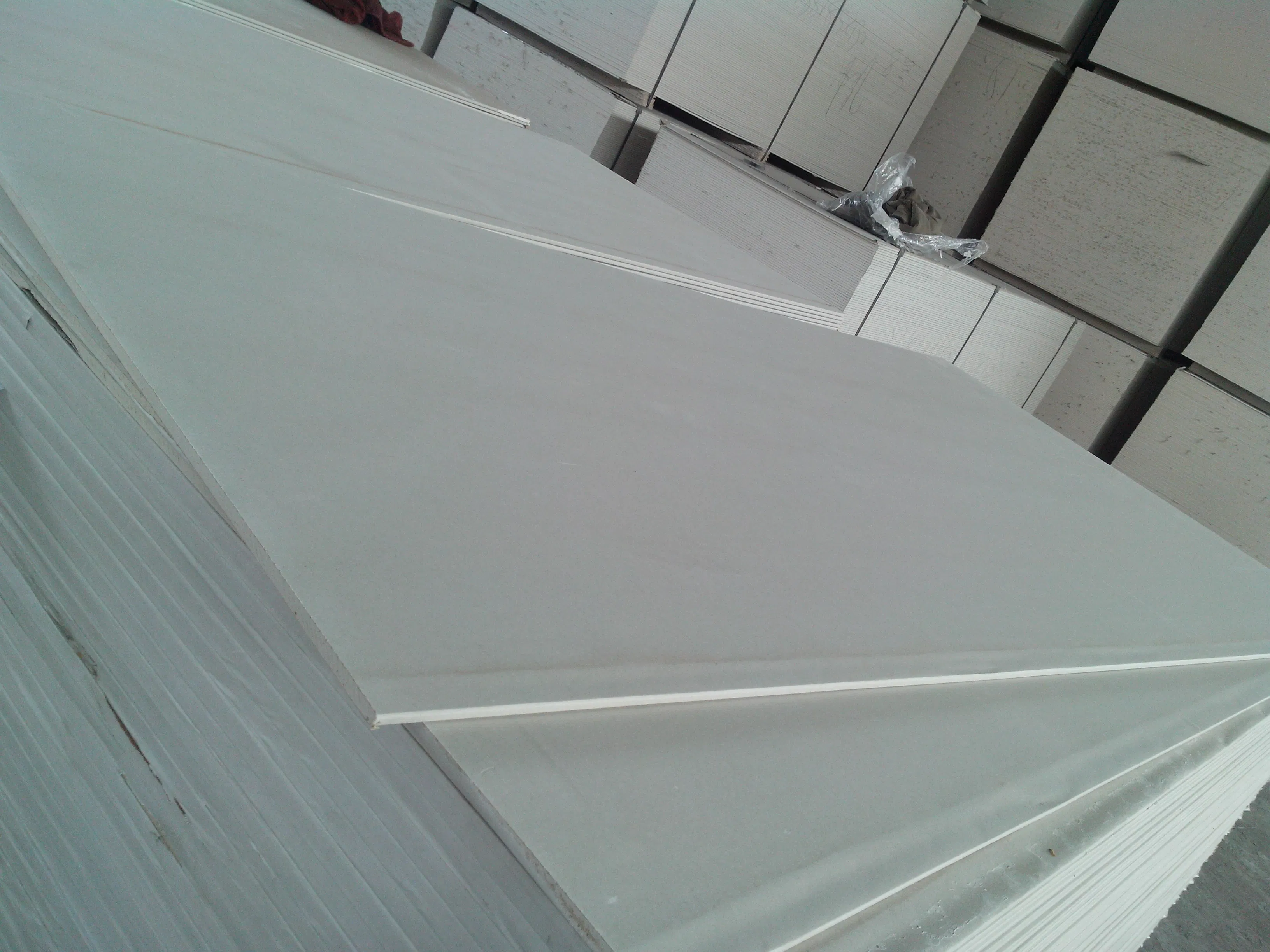 Ceiling Solution with High Humidity Resistance and Sound Dampening