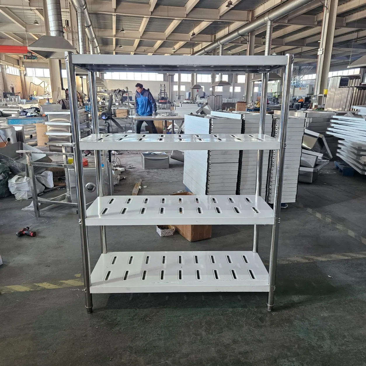 Commercial Outdoor Standing Wall Mounted 3/4/5 Tier Storage Mesh Shelf