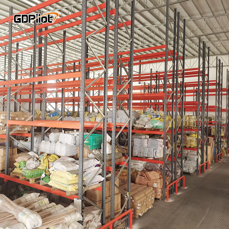 Stylish Wall Mounted Metal Shelving Unit for Retail Displays