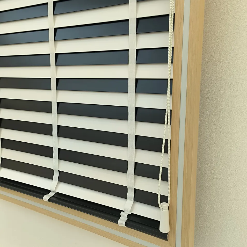 Wooden Venetian Blinds Style