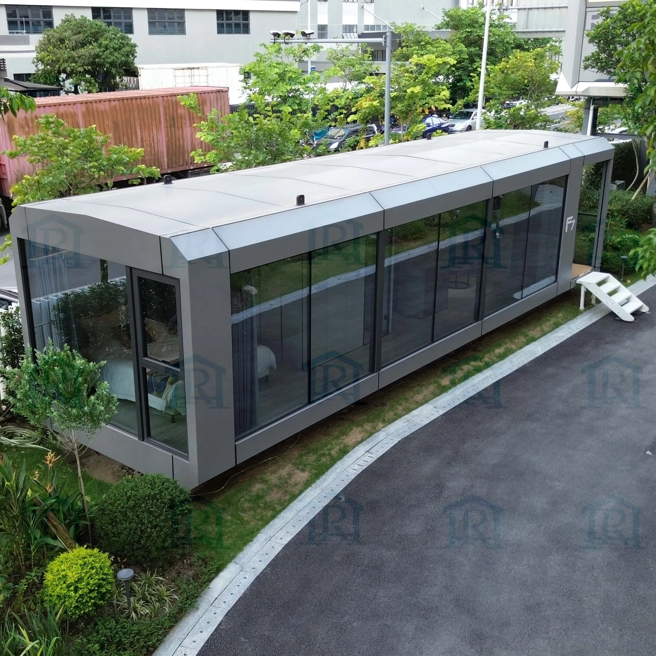 Modern Modular Prefabricated Space Capsule Mobile Living Solutions