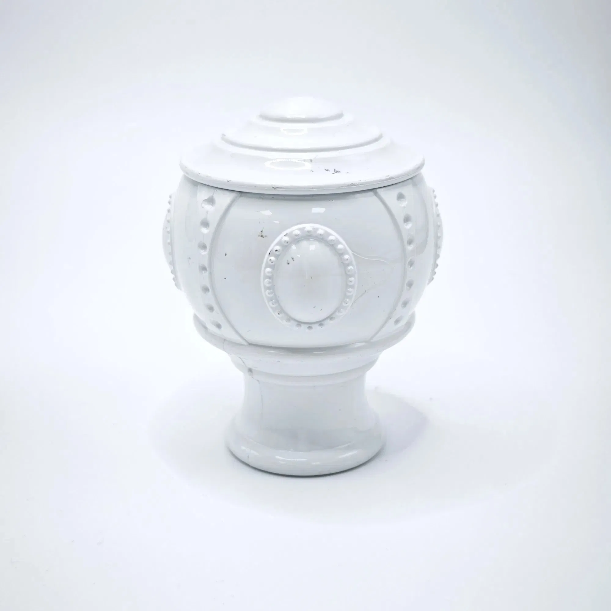 Premium European Style Eaves Plastic Decorative Home Accessories