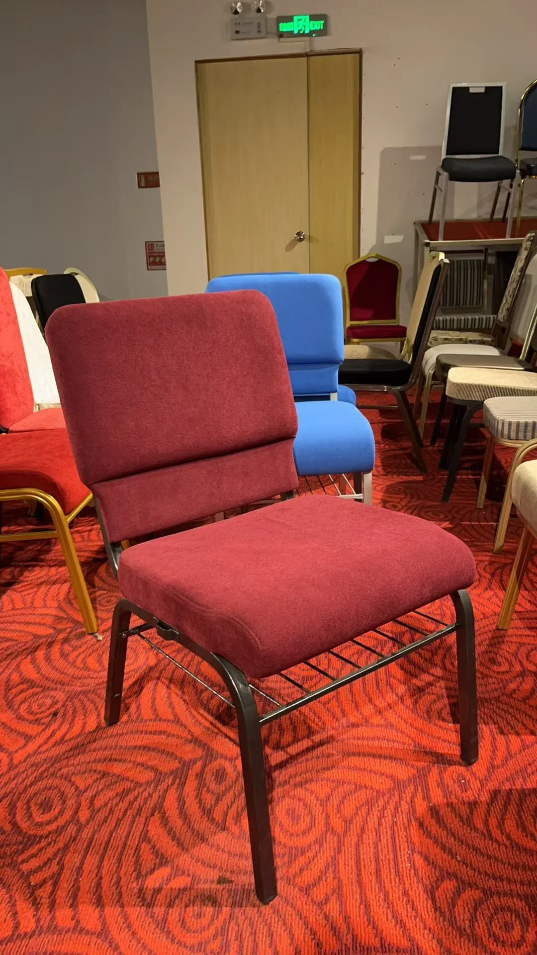 Hot Sale China Soft Manufacturing Upholstered Metal Banquet Church Event Chair
