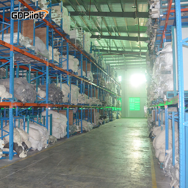 Stylish Wall Mounted Metal Shelving Unit for Retail Displays