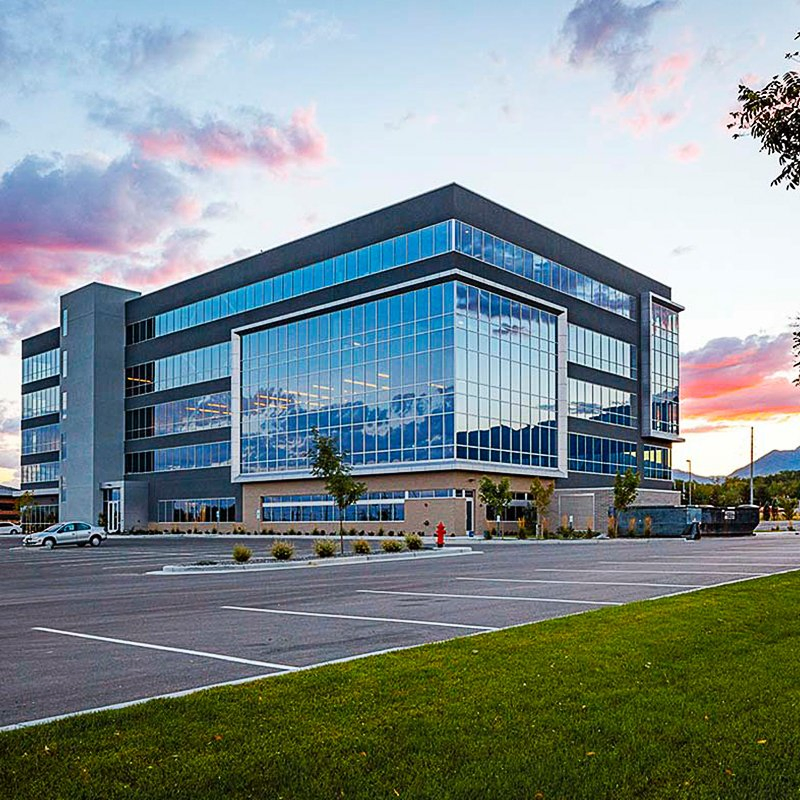 Commercial Glass Curtain Wall Solutions for Urban Spaces