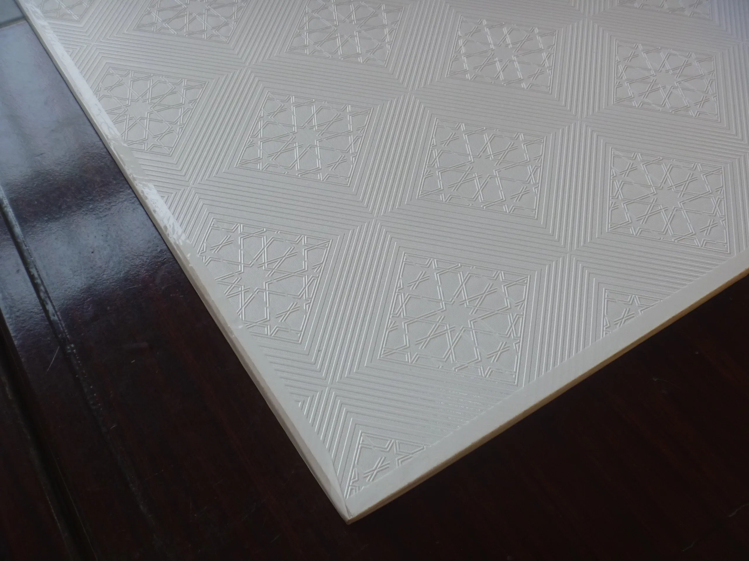 Ceiling Solution with High Humidity Resistance and Sound Dampening