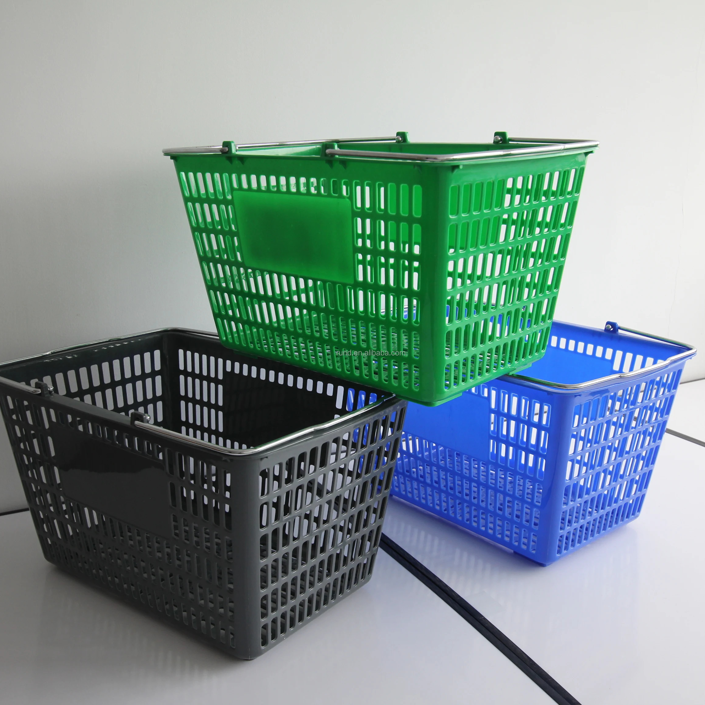 20L Supermarket PP Material Plastic Shopping Basket for Daily Use
