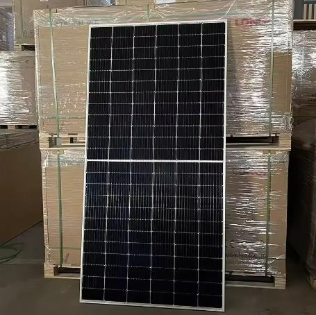 Good Quality Mono Solar Panel Hiku7 Mono Perc Bihiku7 Solar Panels 650 Watt