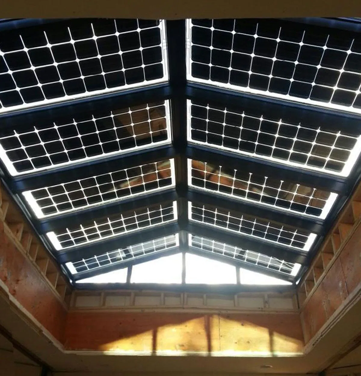 Raytech BIPV Roofing System TUV Certification 215 Solar Cells Size Solar Panel