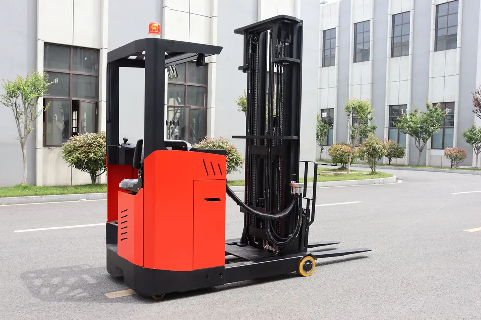 Industrial Reach Truck