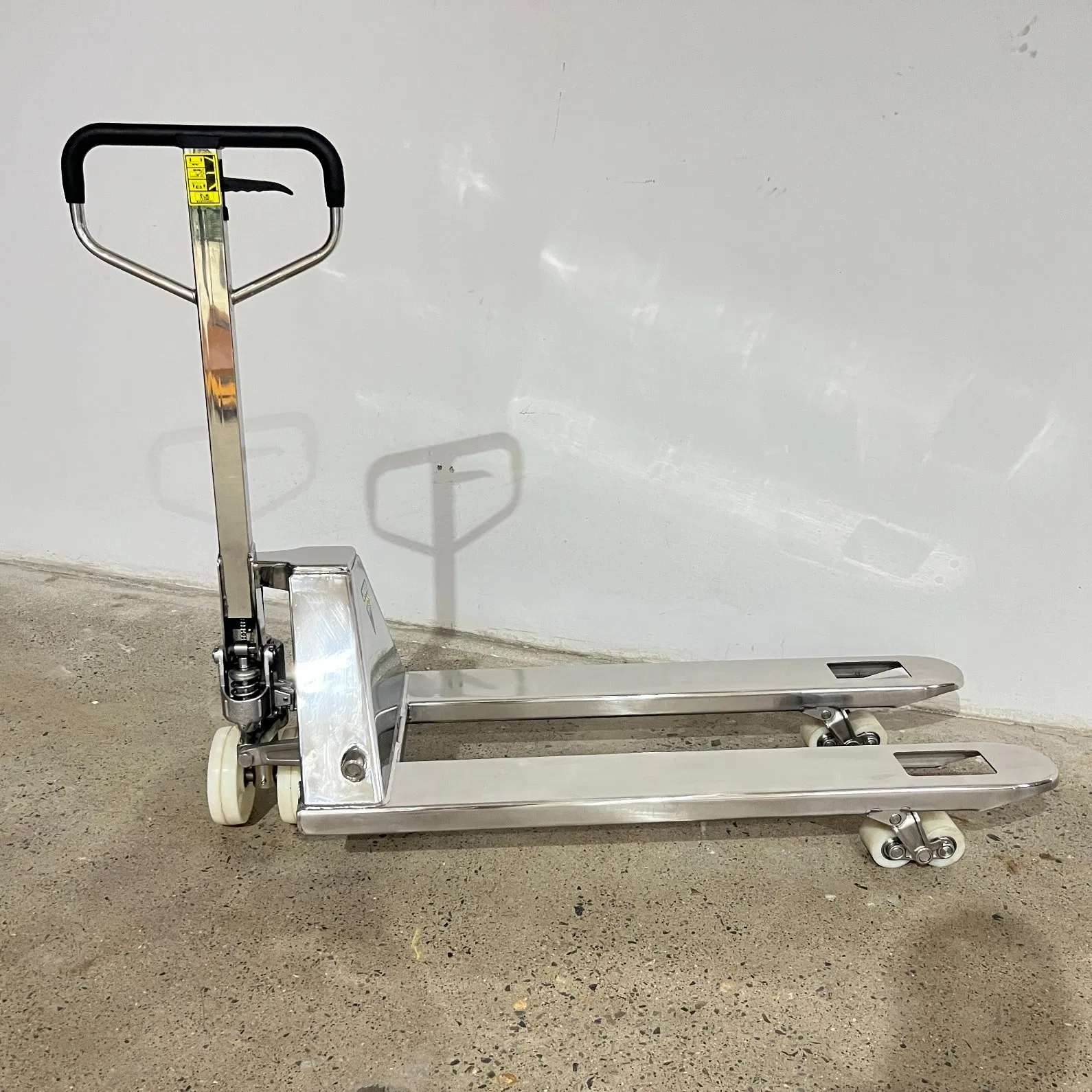 Hot Sale Food-Grade Stainless Steel Pallet Truck with Rust-Resistant Finish