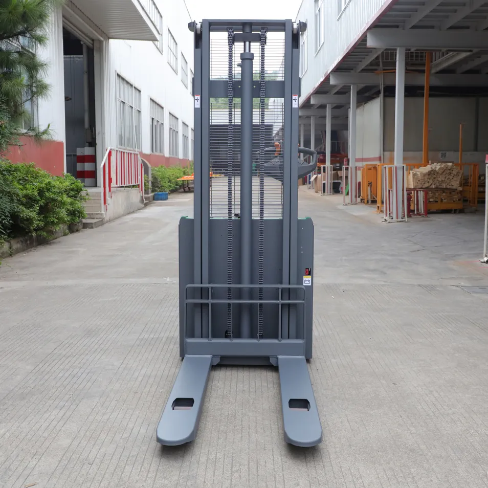 Electric Stacker Detail 4