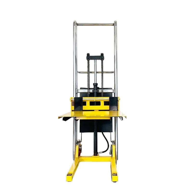 Light Reach Stacker