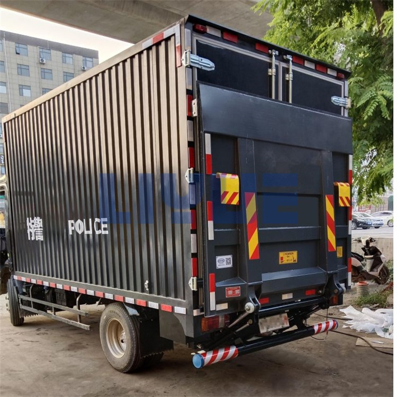 China Manufacturer Hydraulic Vehicle Tail Lift 2.2 Tons Aluminum Truck Tailgate