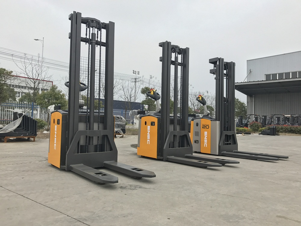 1.5 Ton 3m Height Electric Stacker for Sale