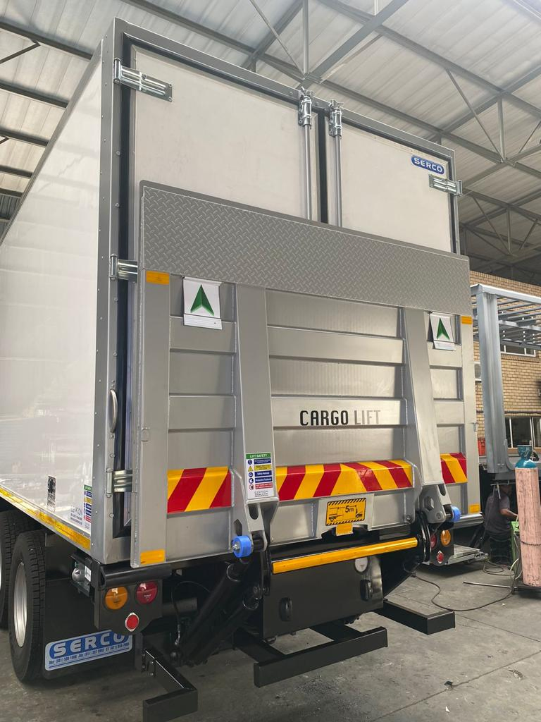 Electric 12V / 24V Hydraulic Tail Plate Loading and Unloading Pallet Lift