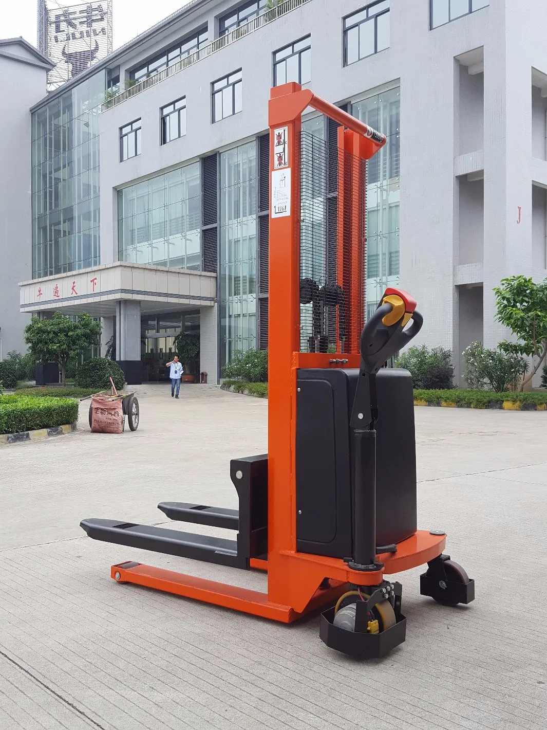 2 Ton Semi Electric Stacker with Ce Certification