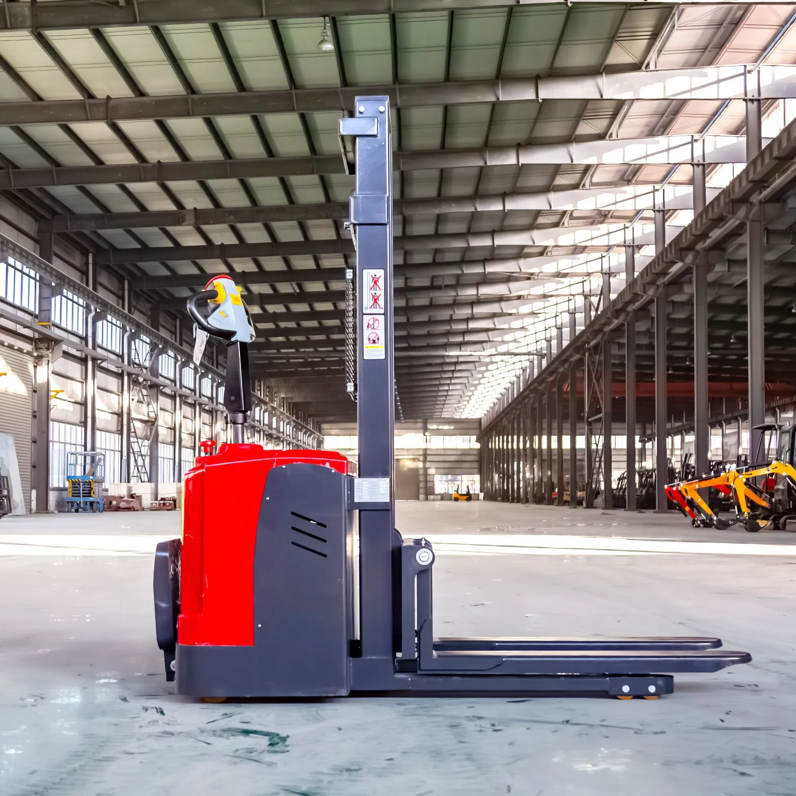 Hot Sell Semi Electric Stacker 2 Ton Pallet Stacker 1.5 Ton 3-6m Stacking Cheap Price Long Service Life