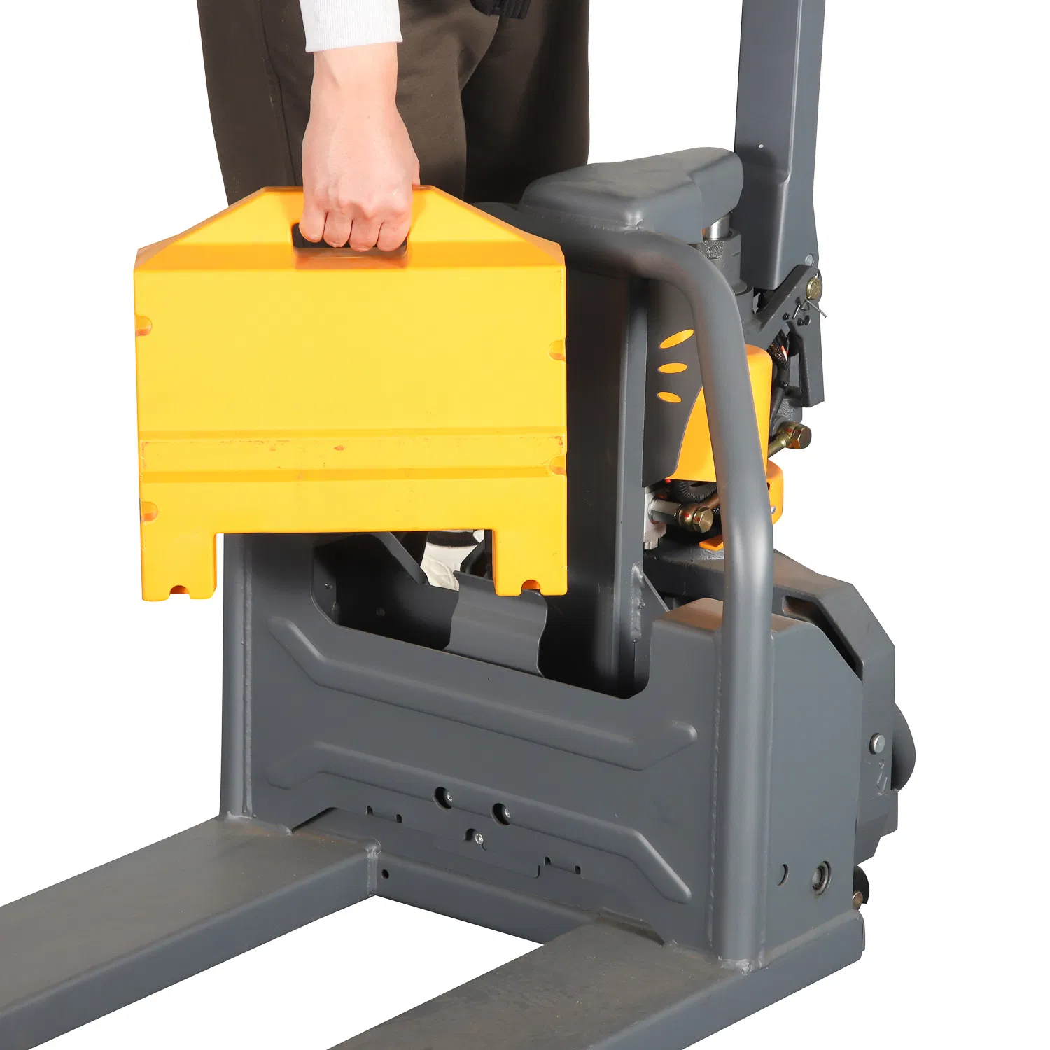 Electric Pallet Lift Trucks Feature Multi-Function Butterfly Control Handle Design