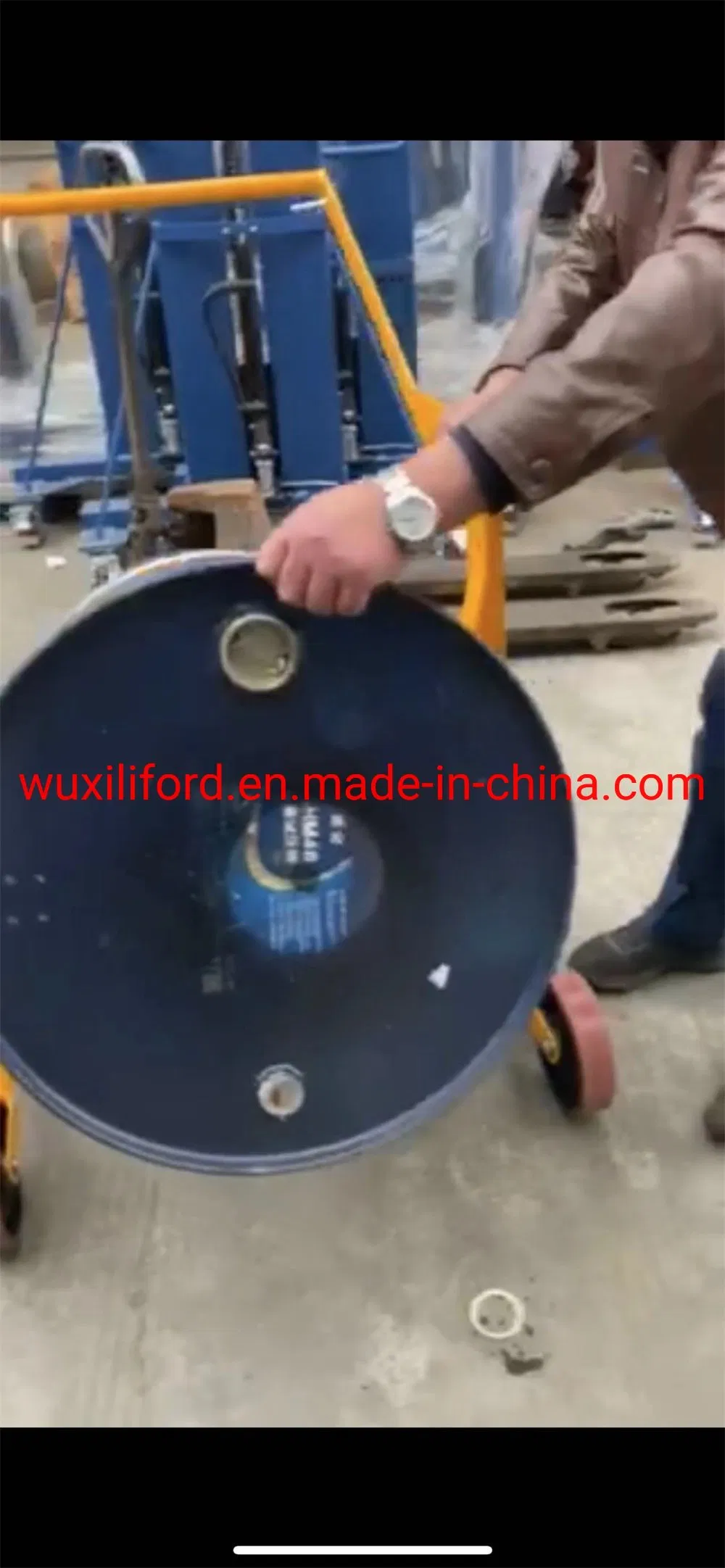China Manufacturer 300kg Mechanical Hand Drum Handlers Drum Lifter HD80A