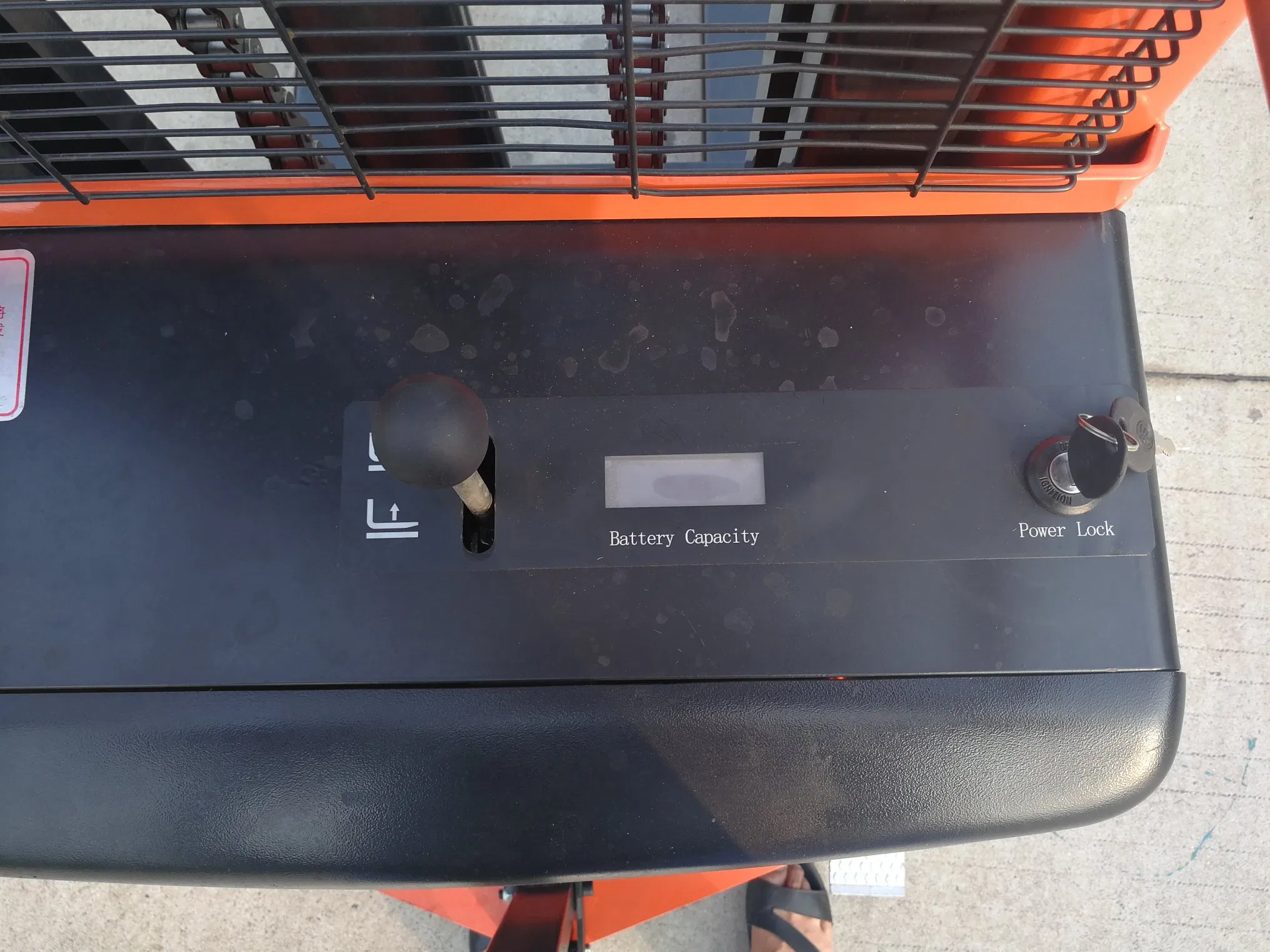 2 Ton Semi Electric Stacker with Ce Certification