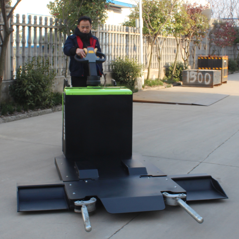 Factory Outlet Drive Electric Car Mover Vehicle Mover Tow Truck for Larger Tonnage Transport