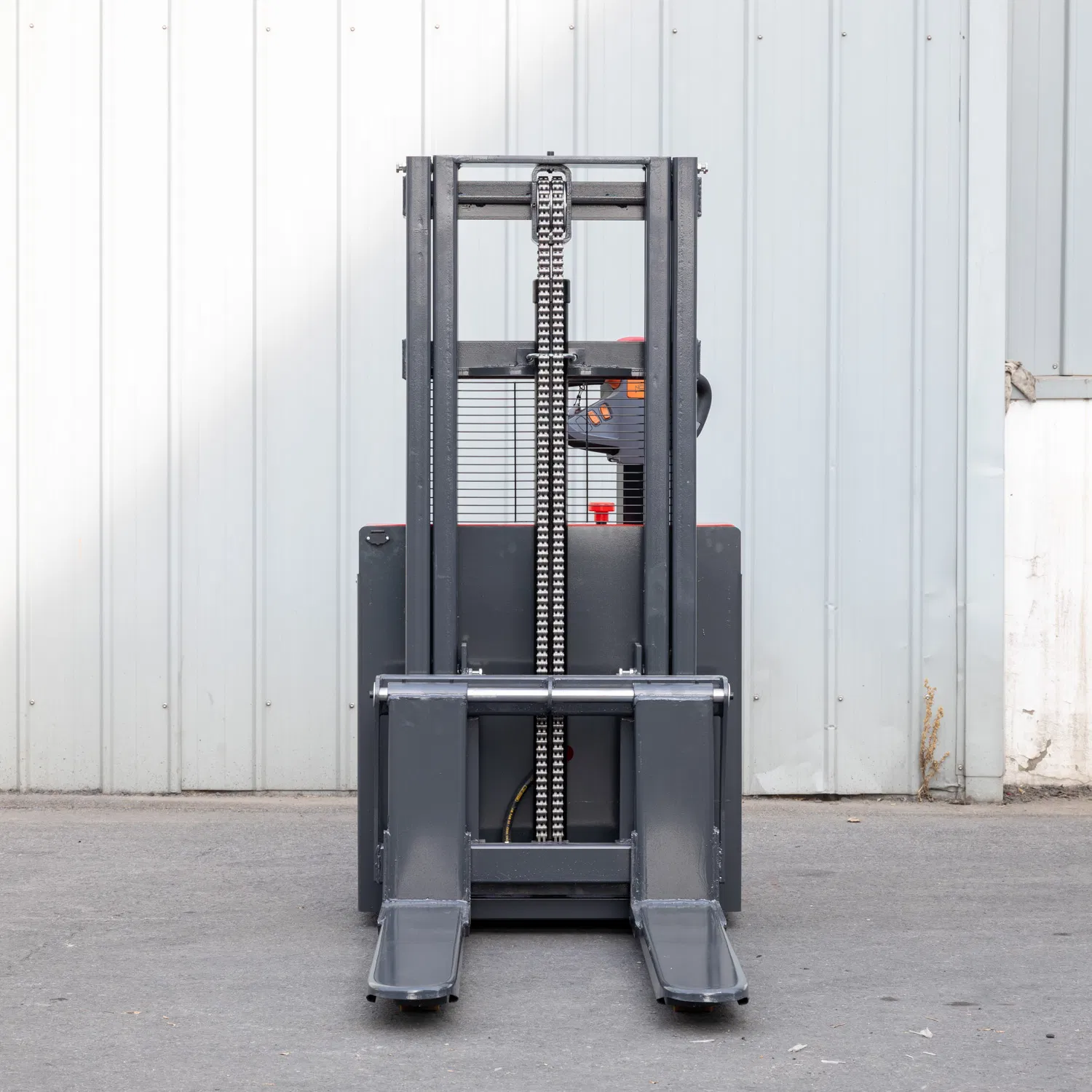 Innovative Pedestrian-Operated Stacker with Steel Build and 1600mm Radius