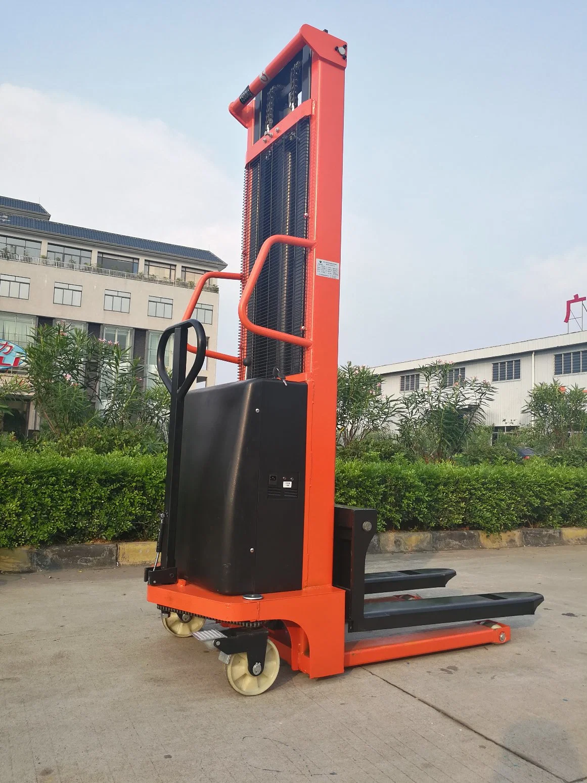 2 Ton Semi Electric Stacker with Ce Certification