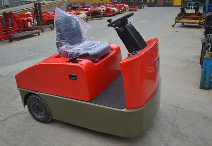 Electric Tow Tractor 2