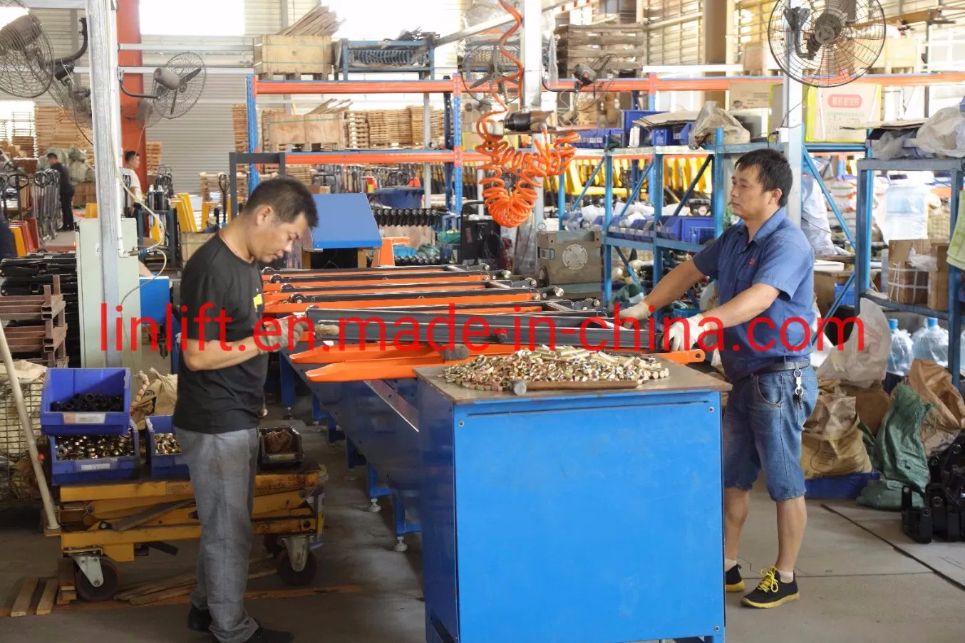 Dgb1c 1-Way 1170mm Fork Length 4-Wheel Tools High Lift Pallet Truck