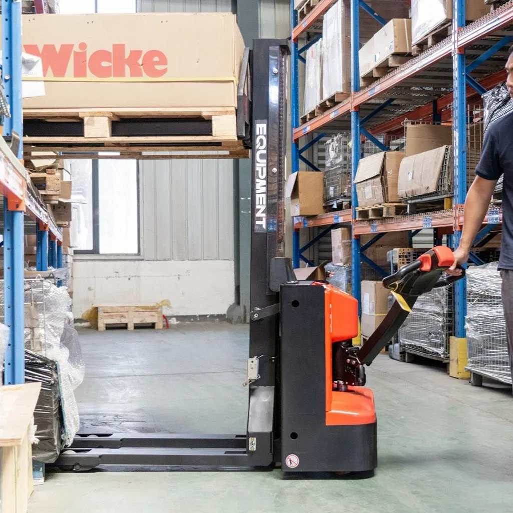 High Performance 1.6t Mini Electric Forklift Reach Stacker for Efficient Rack Lifting